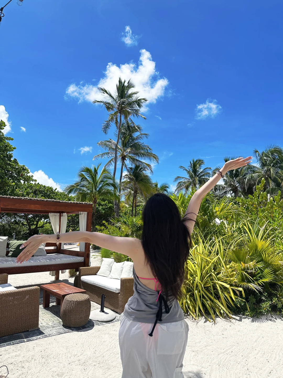 𝑯𝒐𝒕 𝒔𝒖𝒎𝒎𝒆𝒓🏝️