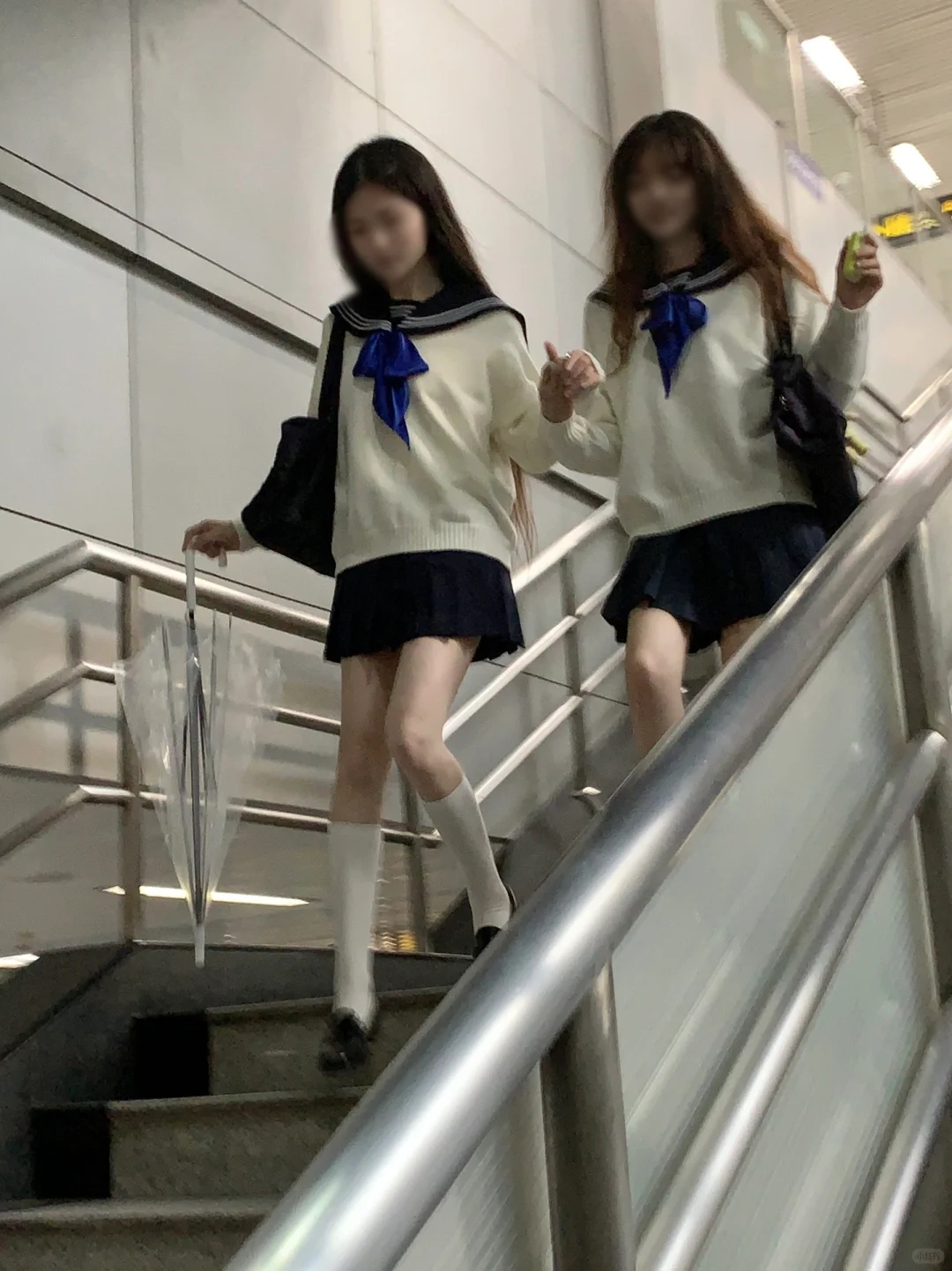 车站遇见等车的JK
