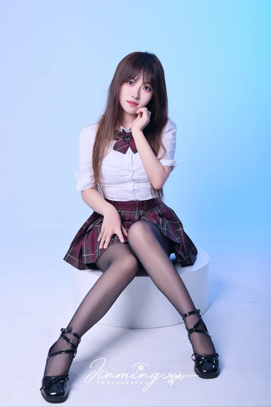今天教大家如何谈七个黑丝jk女友