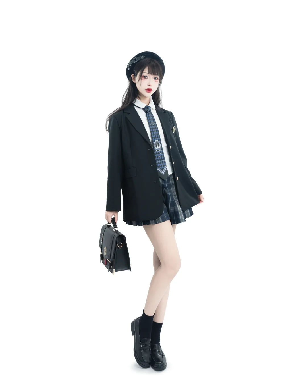 元气活泼的画报小女孩