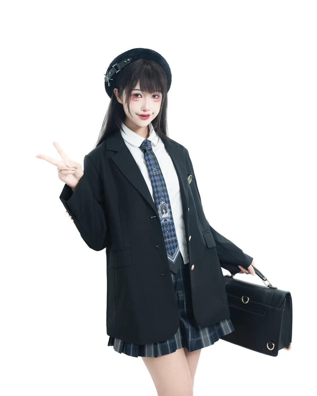 元气活泼的画报小女孩