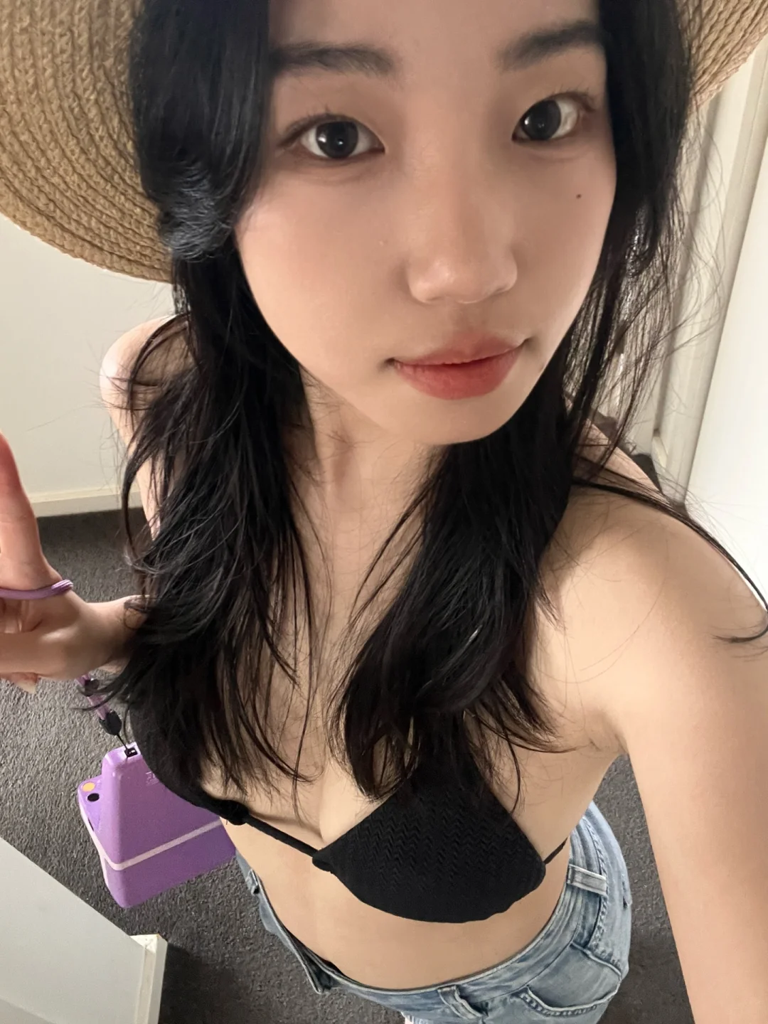牛仔裤配比基尼