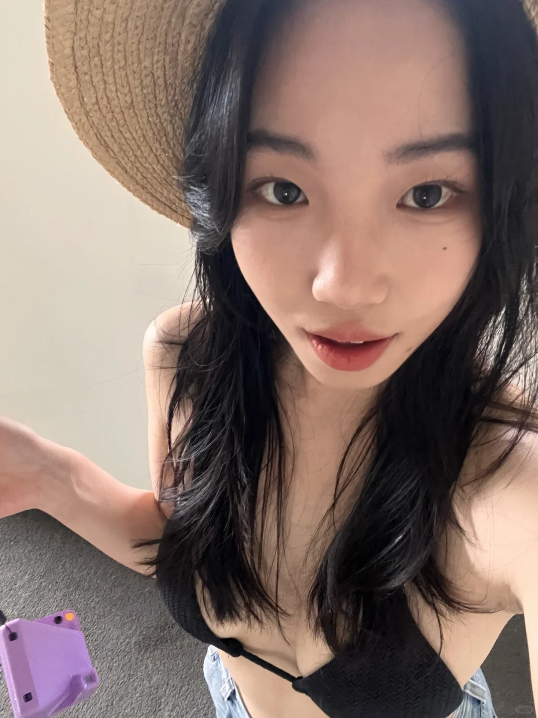 牛仔裤配比基尼