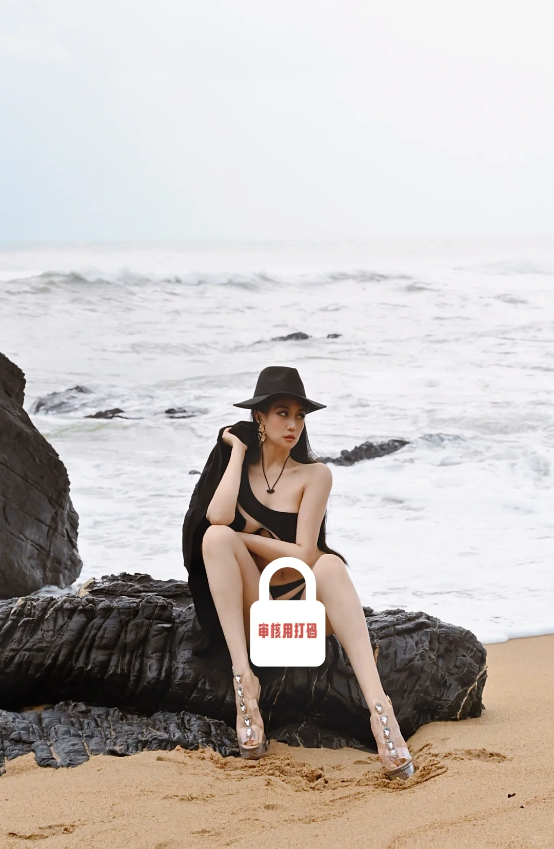 🇨🇳右划四张 （海边泳装穿搭，无不良引导）