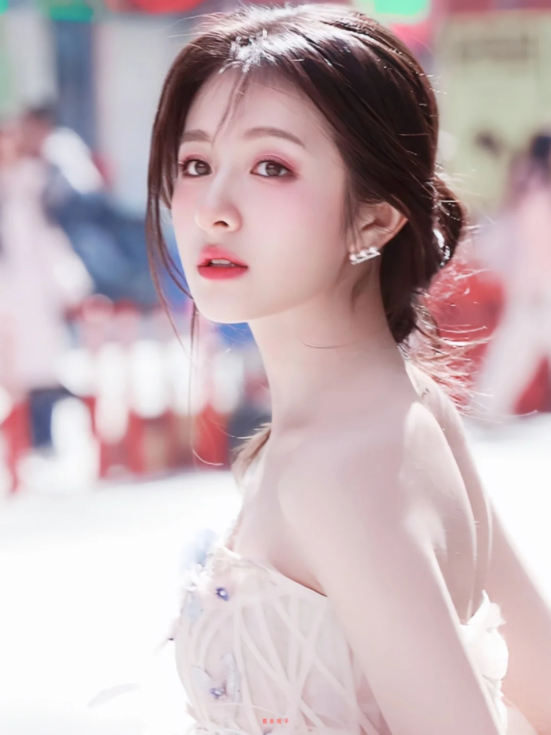这样的甜妹谁不爱咯！