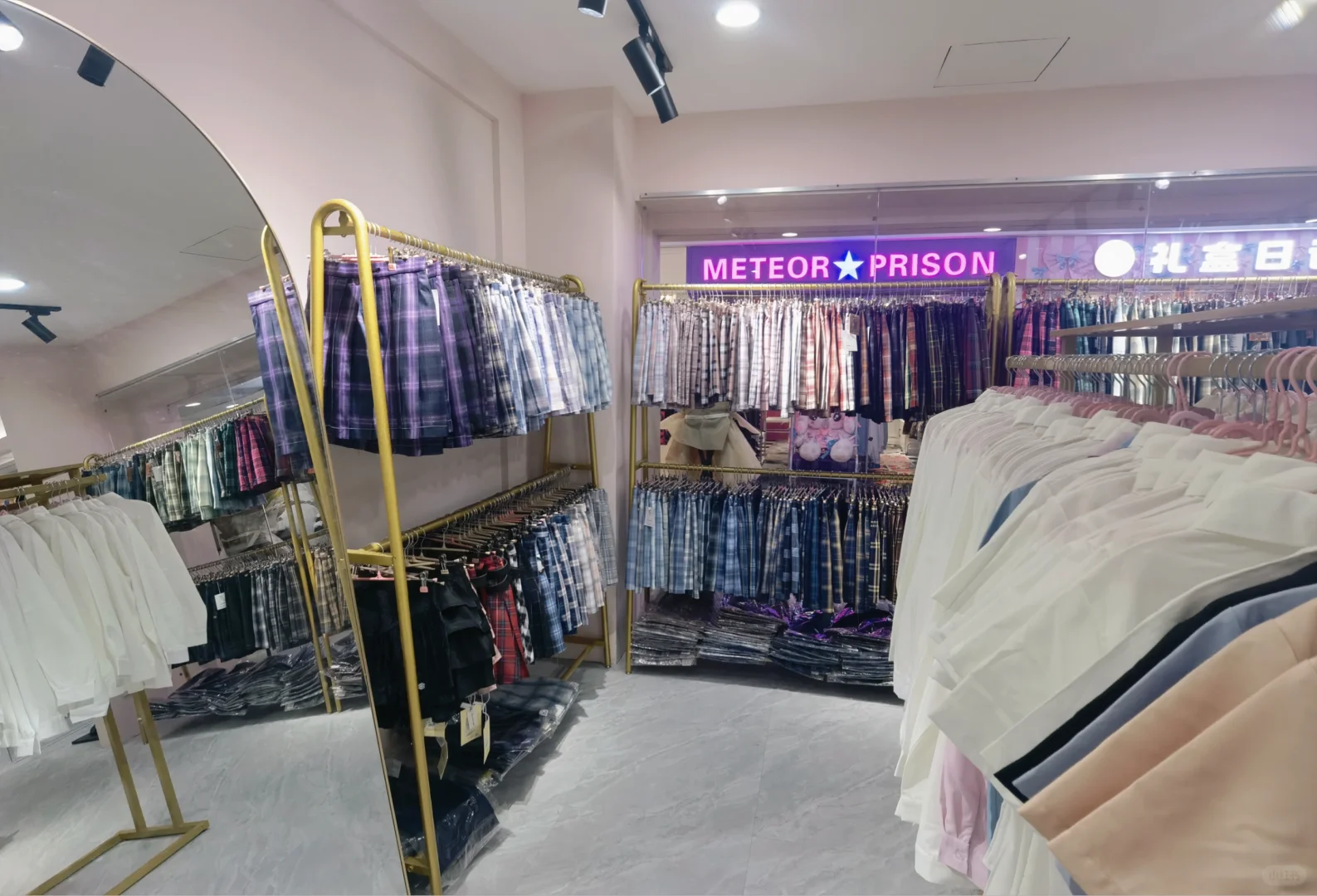格格屋JK上海店重新开业啦~
