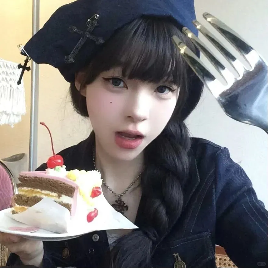 甜妹🍓⭐🍅🍒🍰🍇头像