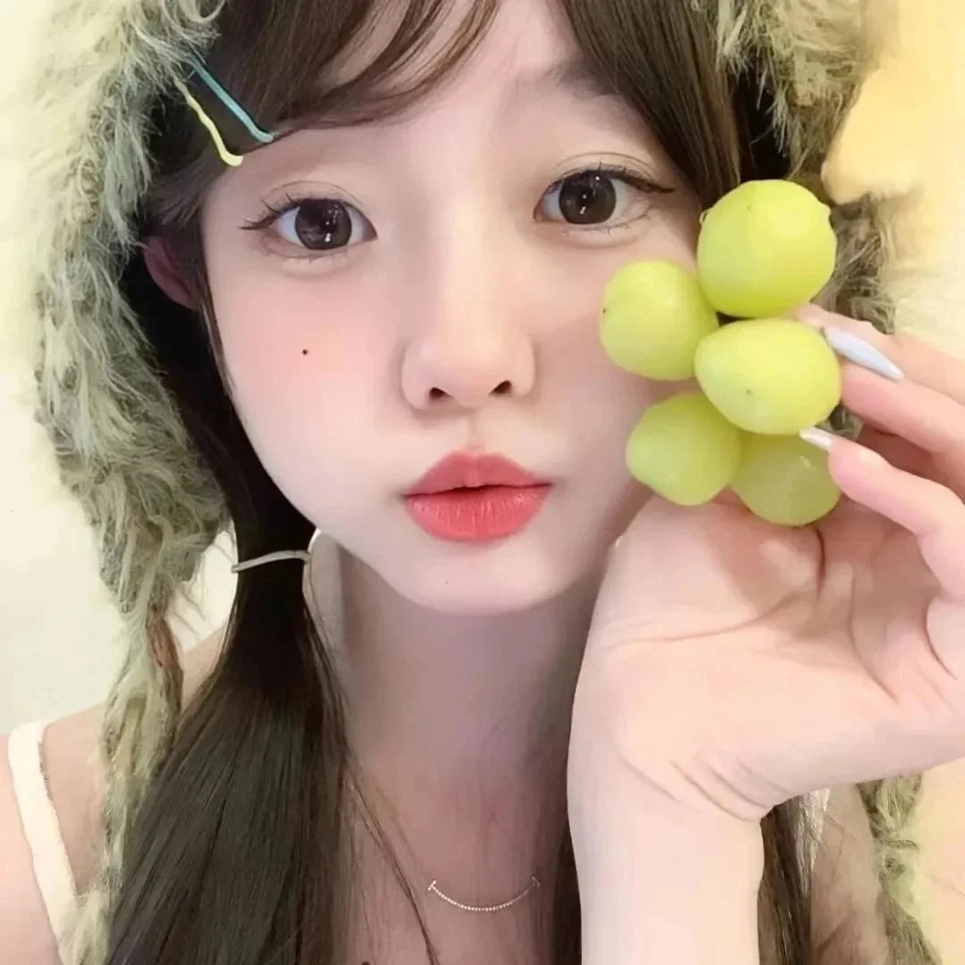 𝙒𝙚𝘾𝙝𝙖𝙩 | 甜妹头像