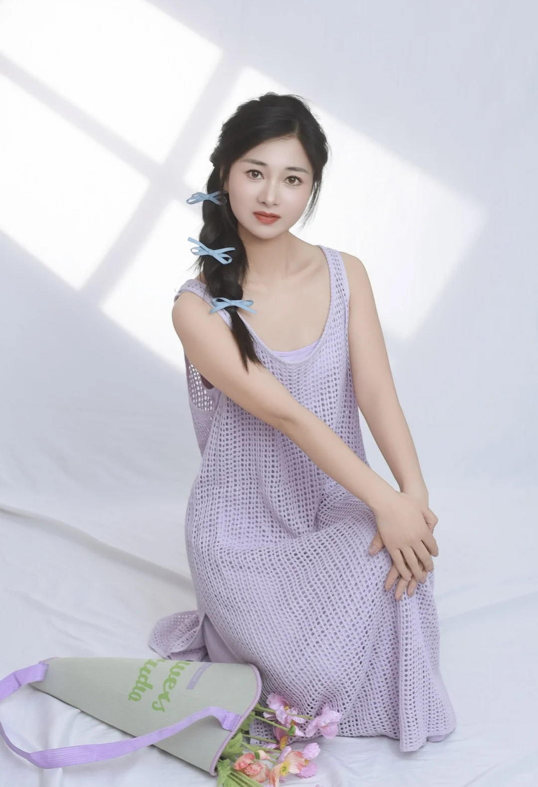 活在自己的热爱里，而非他人的眼光里。