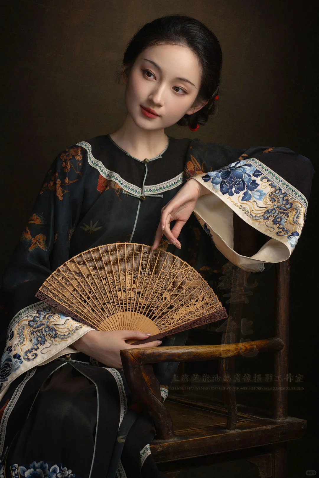 极简风清汉女肖像-再次纠结的首图选择