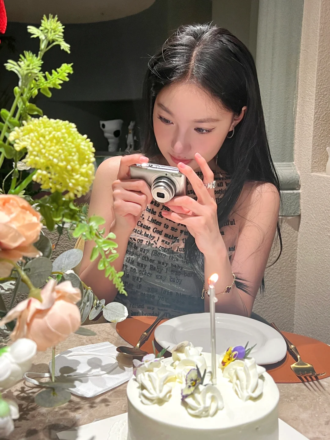 存一些生日拍照姿势🎂📷