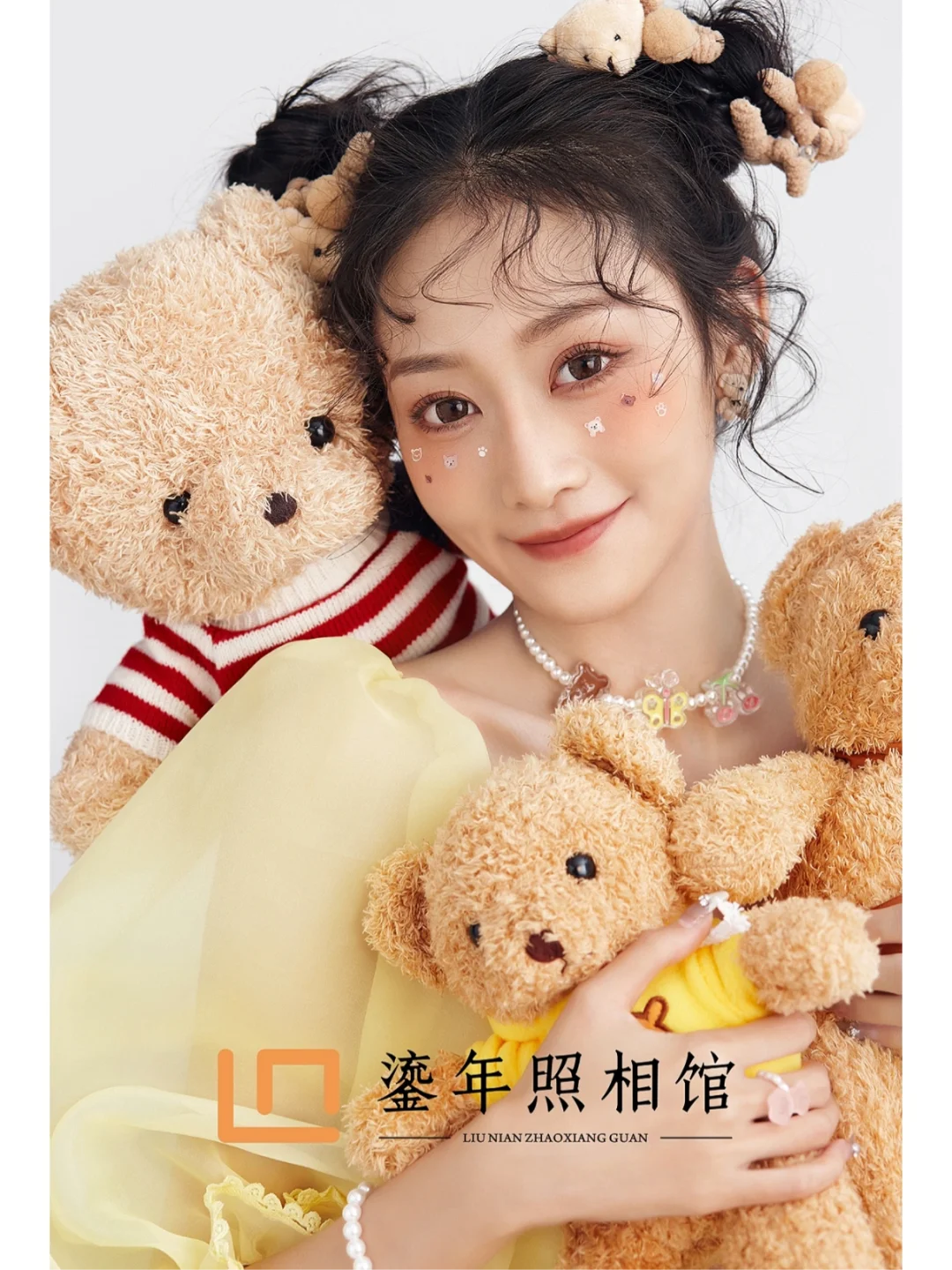 谁能抗拒可可爱爱的小熊｜可爱少女写真