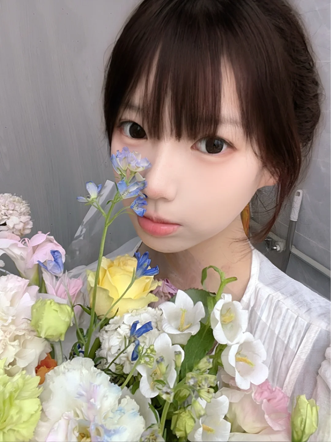 长沙女大蹲一个互勉摄影师！（照片是本人）