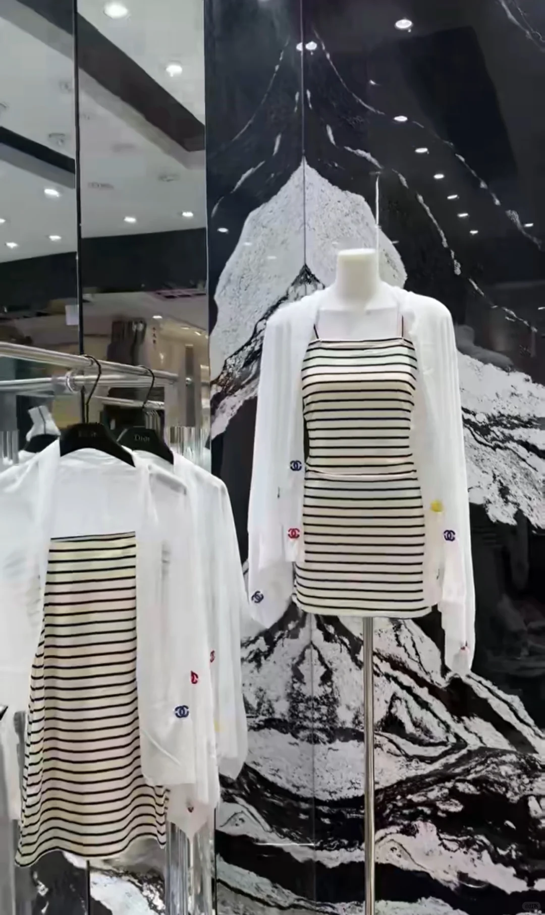 怎么会有这么好看的裙子！