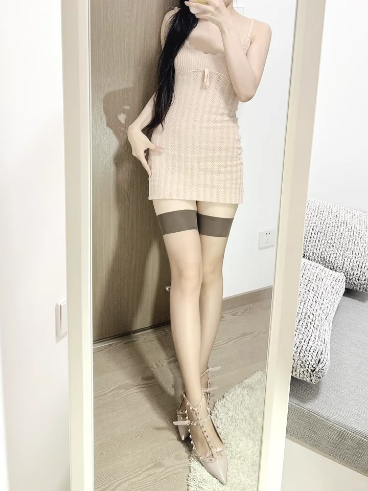 猜你喜欢：巧克力色宽边长筒袜