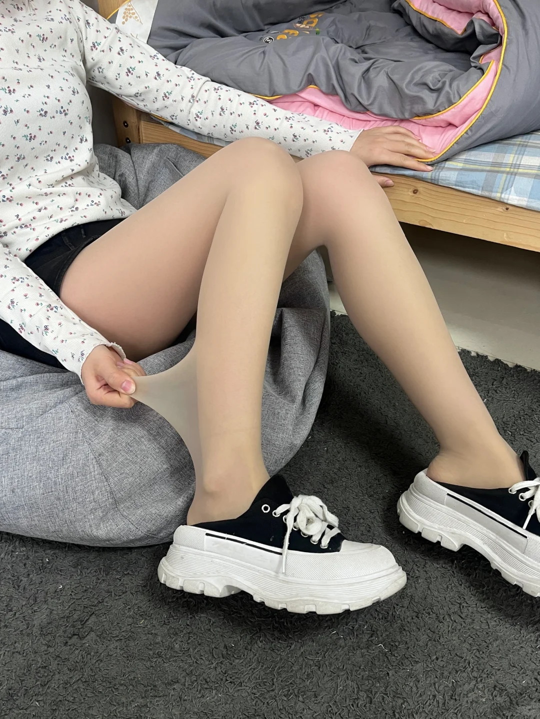 不是我说！美肤袜穿上去根本脱不下来～