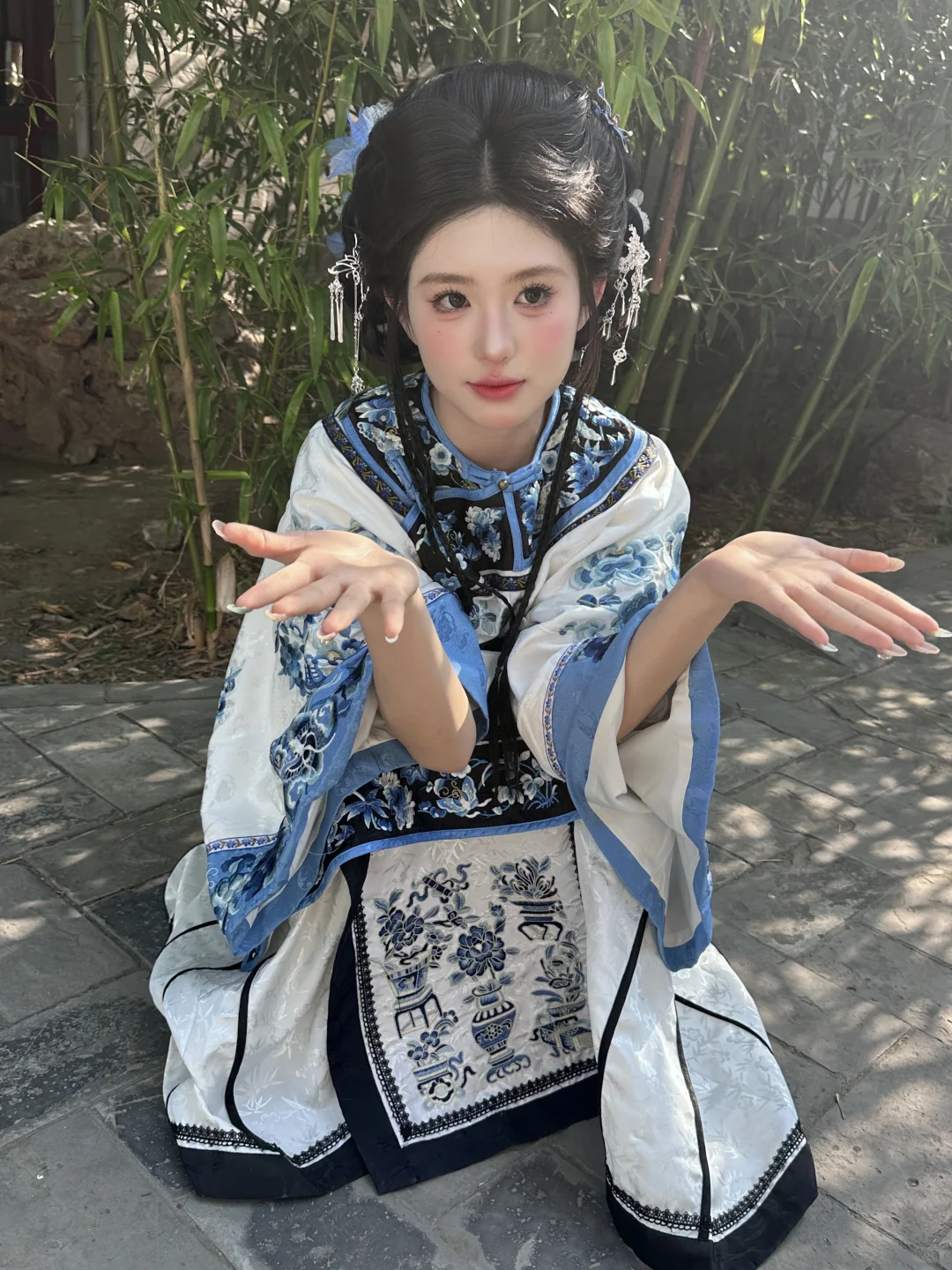 她才不是旧时代的产物！