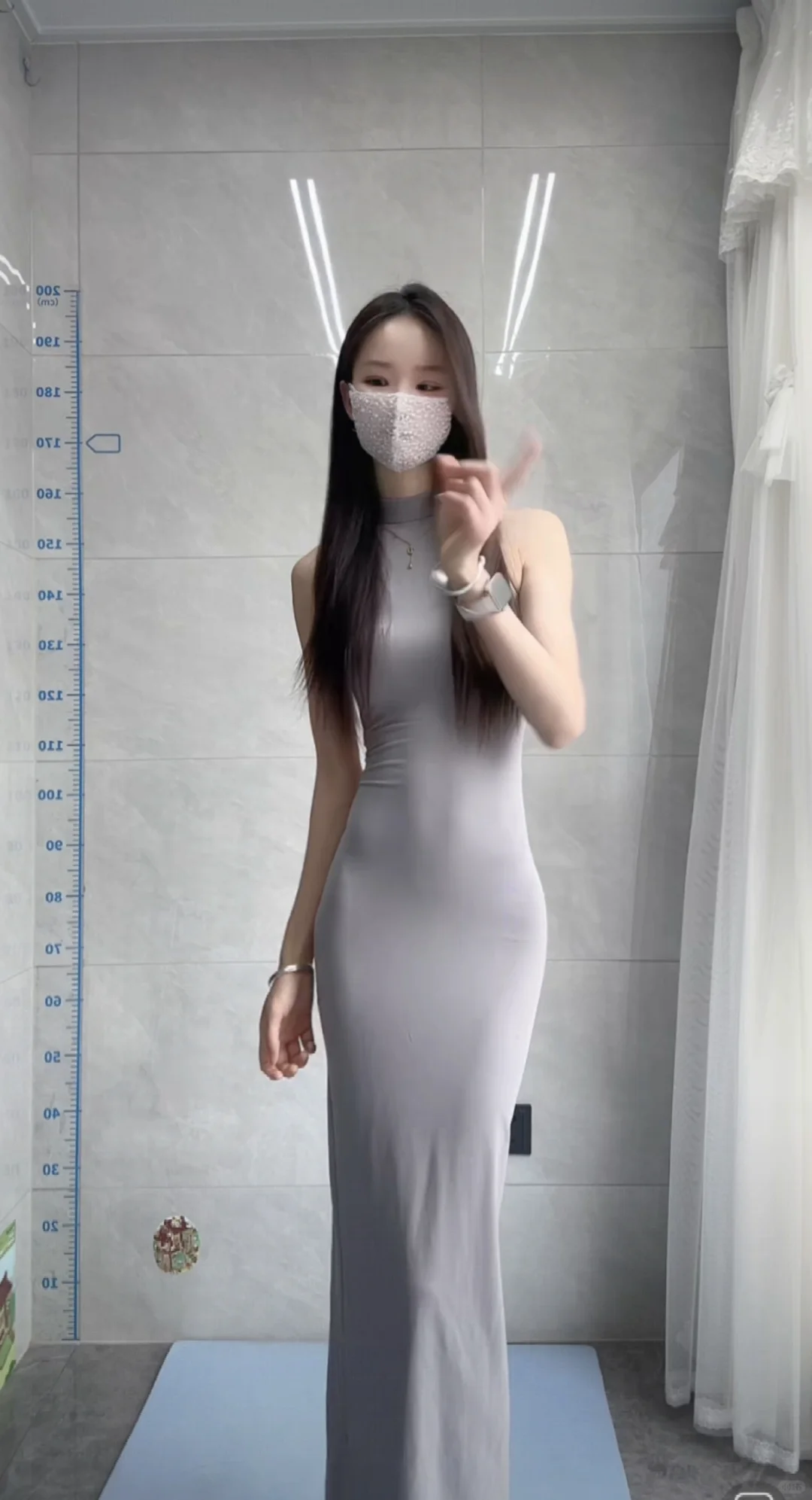 身材绝绝子的主播，这小腹肌，爱了爱了