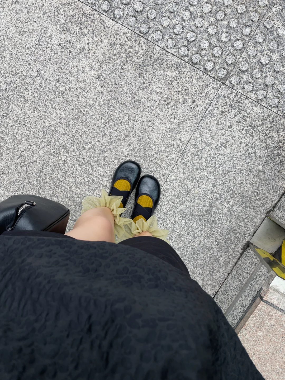 袜子博主穿黑色