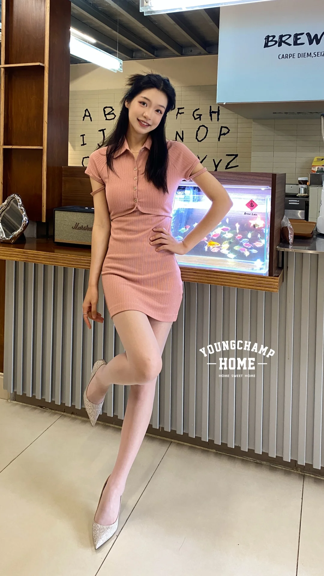 你离美腿只差一双美肤袜💗绮丽粉色