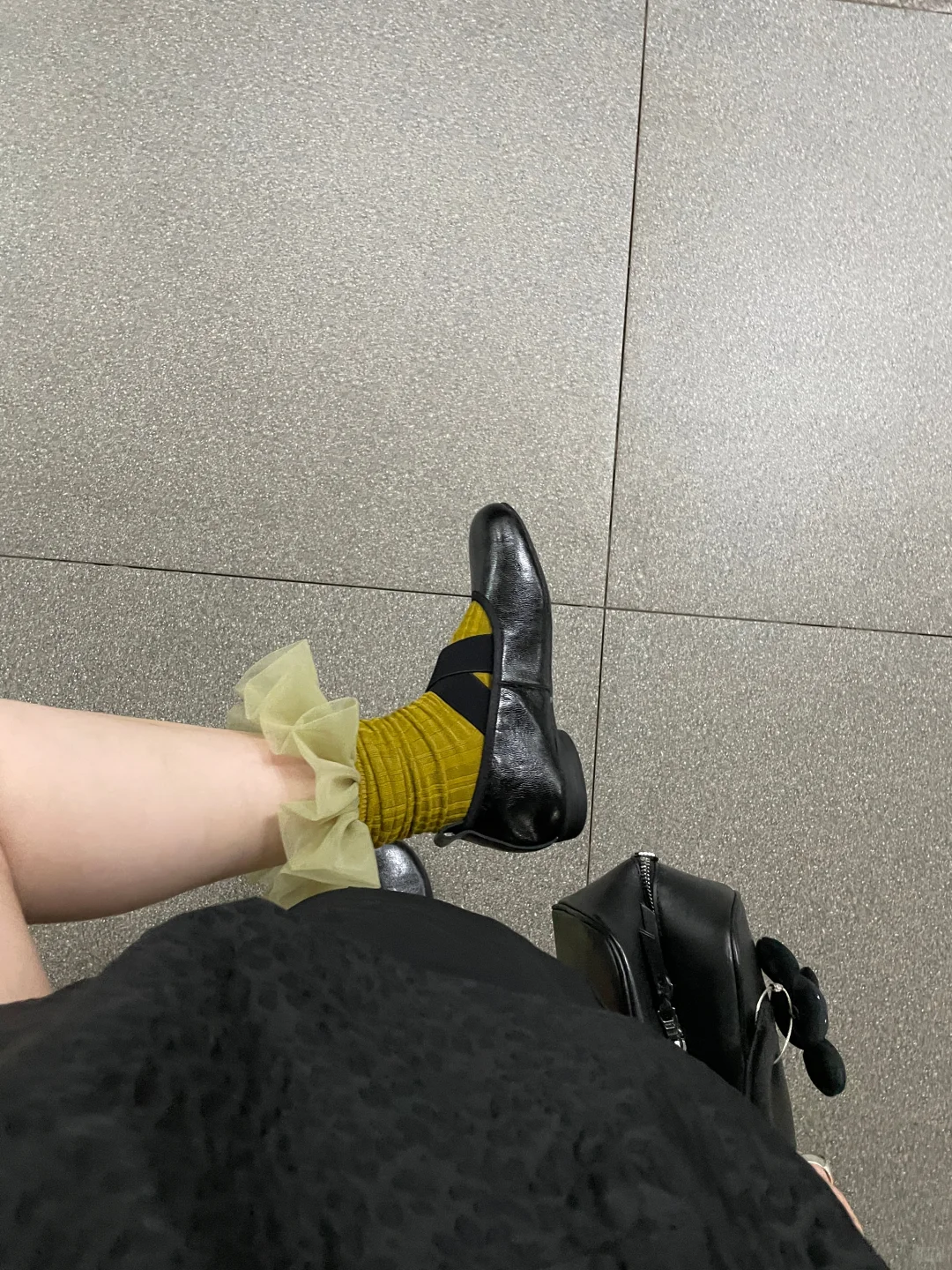 袜子博主穿黑色