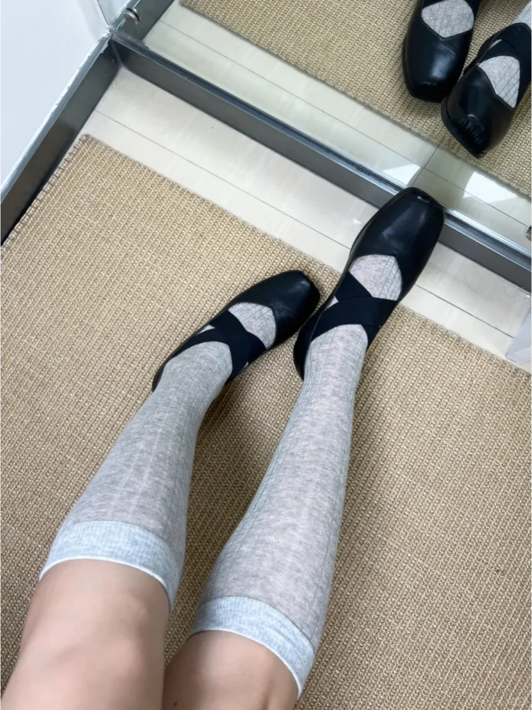Wow 超级百搭的灰色小腿袜，穿搭的秘密武器