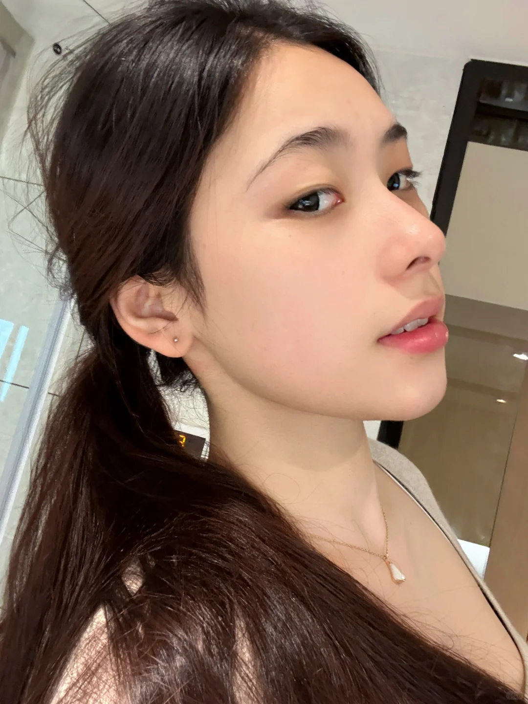 04女大|甜妹我的小翘鼻好看嘛