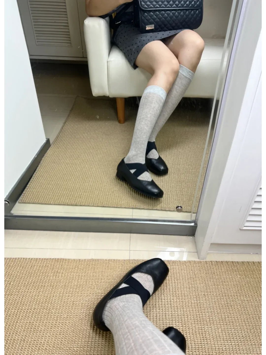 Wow 超级百搭的灰色小腿袜，穿搭的秘密武器