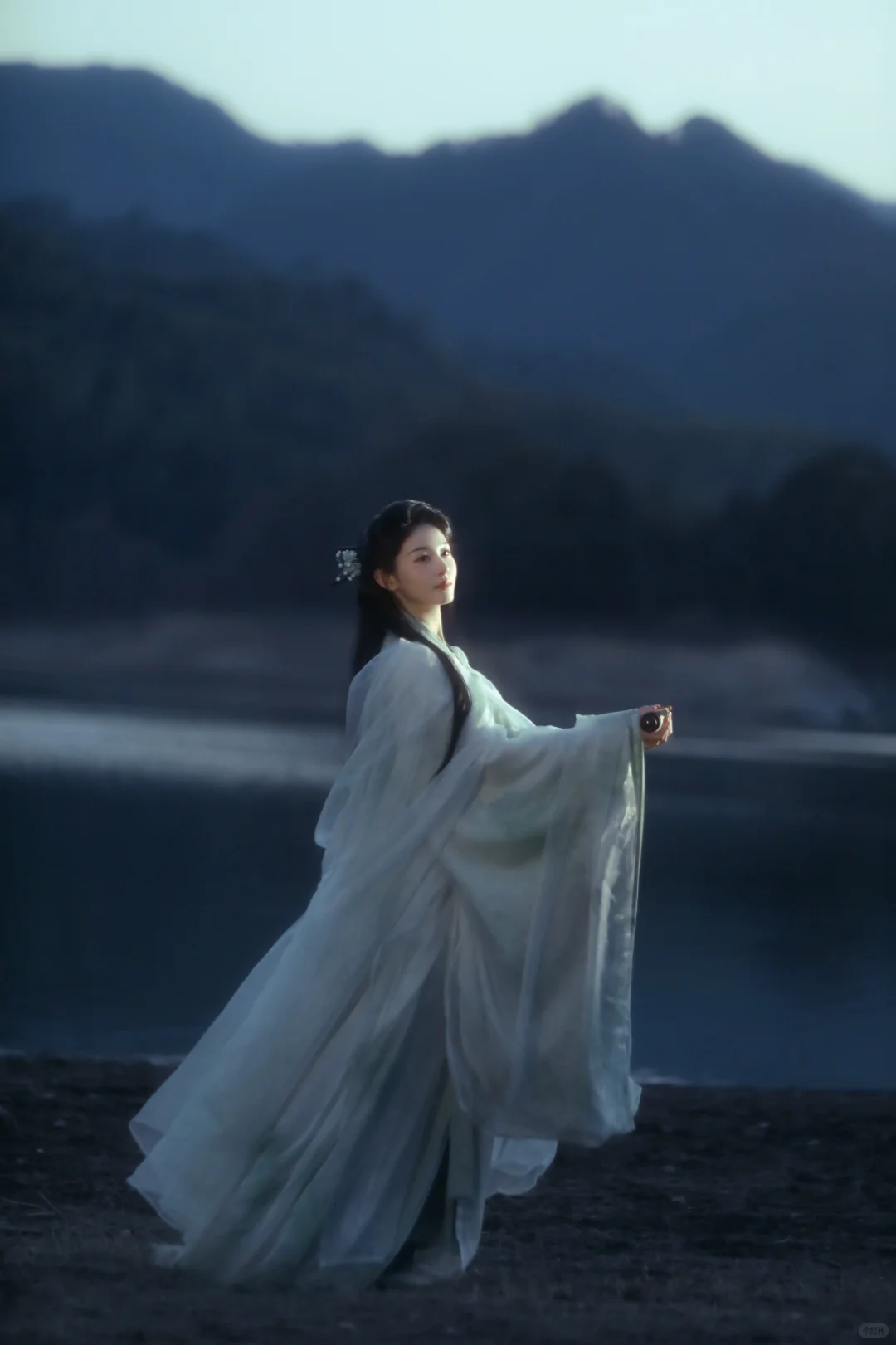 “假如你舍一滴泪”🍃给赵晴拍的清冷古风～