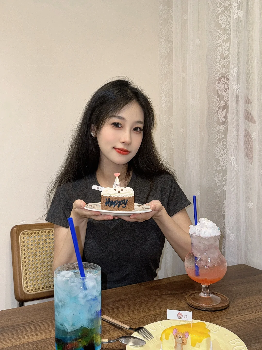 只是吃吃吃也可以拍出好看照片
