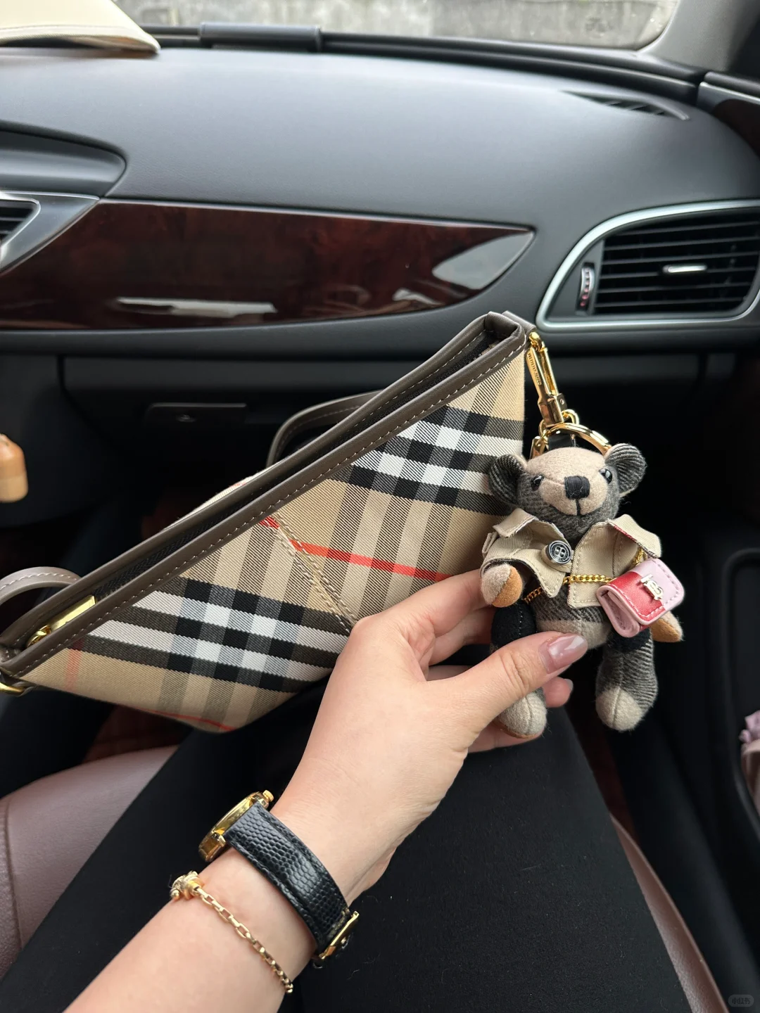 朋友说我的侧脸自带斩女buff？