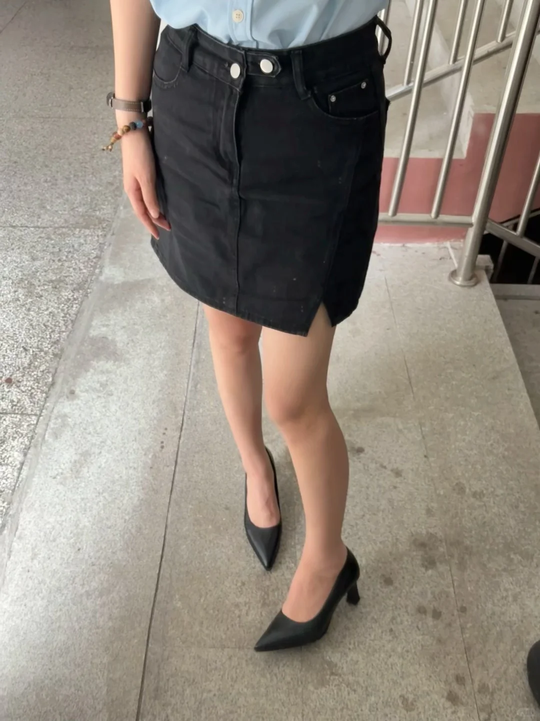 女大学生的第一双高跟鞋👠