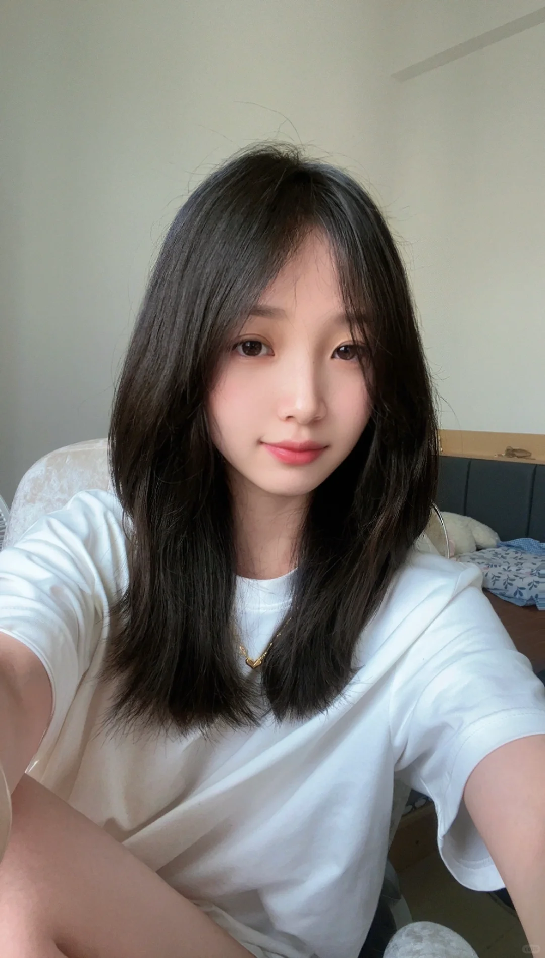 好甜的美女。