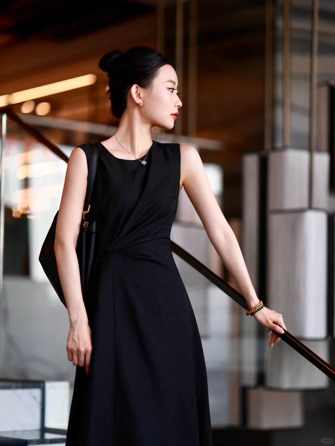 ootd ｜不挑身材的优雅小黑裙