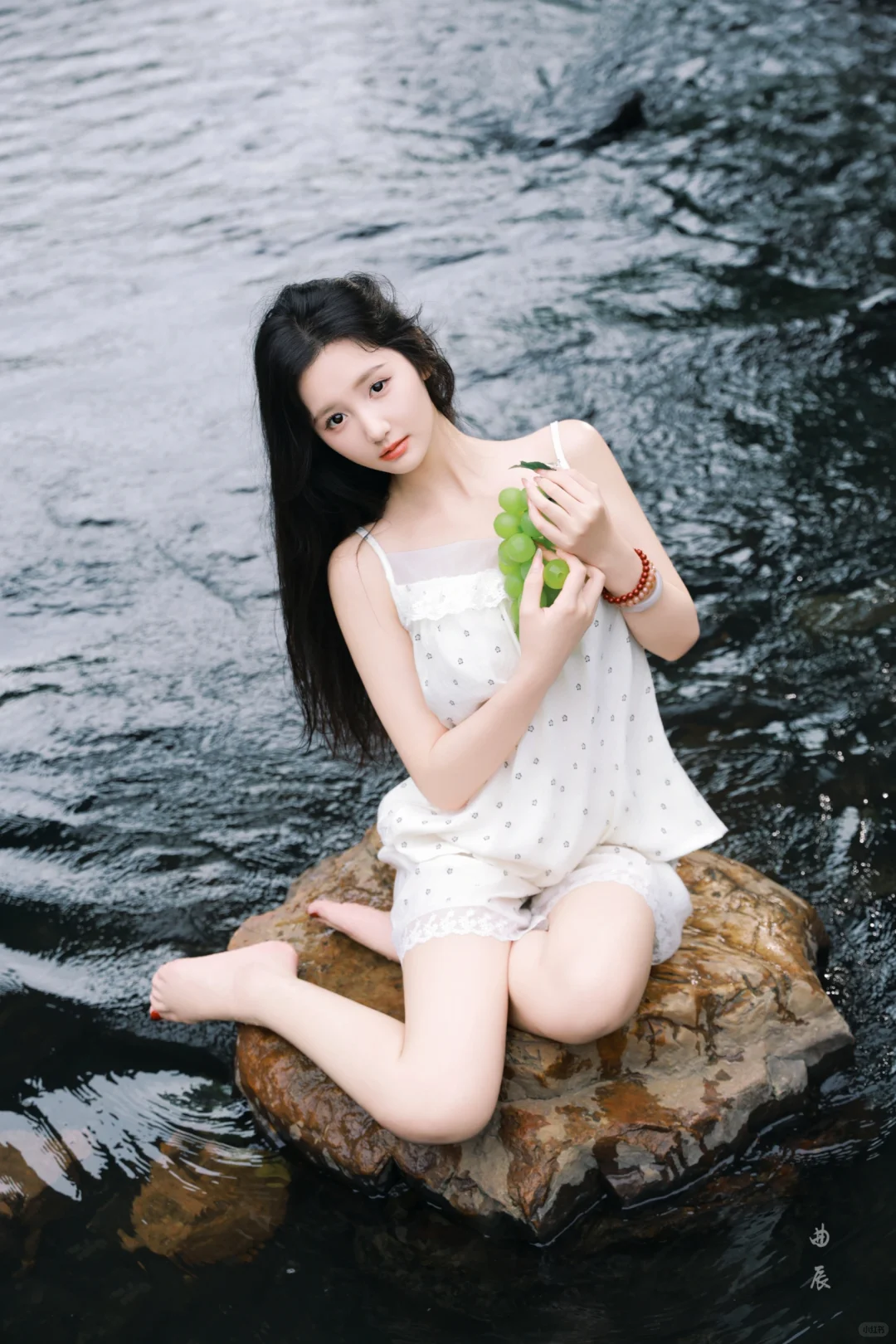 我在小姐姐的眼神里，看到了一个心动的大叔