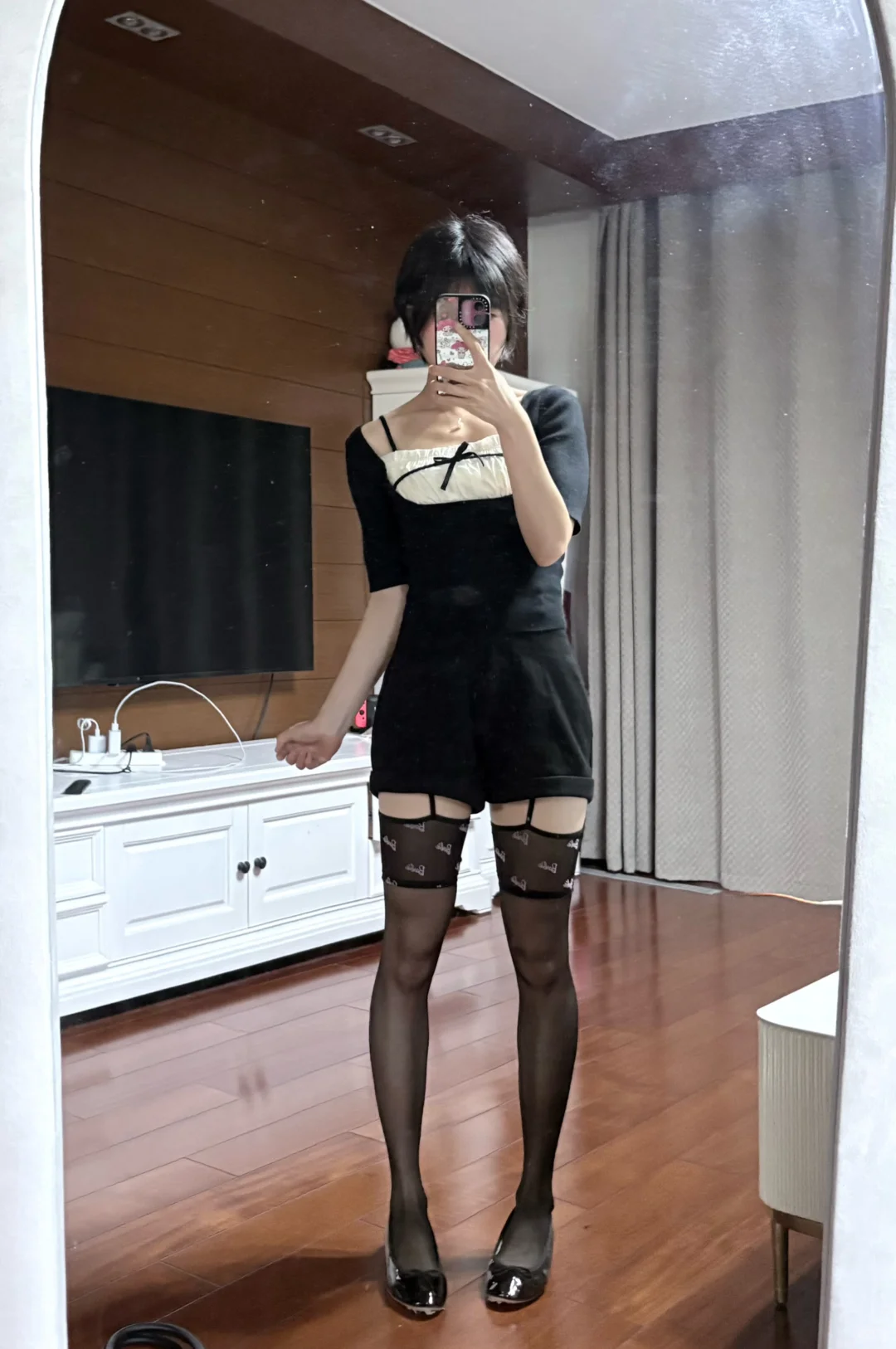 姐姐的吊带袜+黑丝特别萌