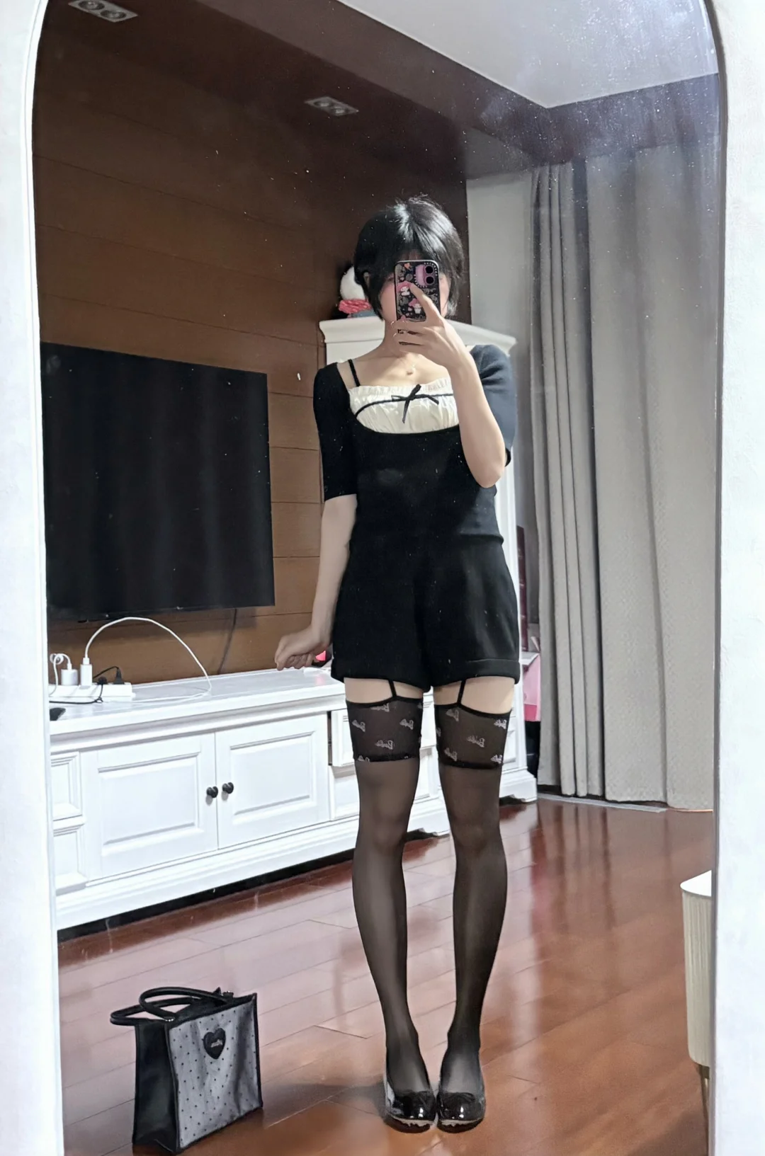 姐姐的吊带袜+黑丝特别萌