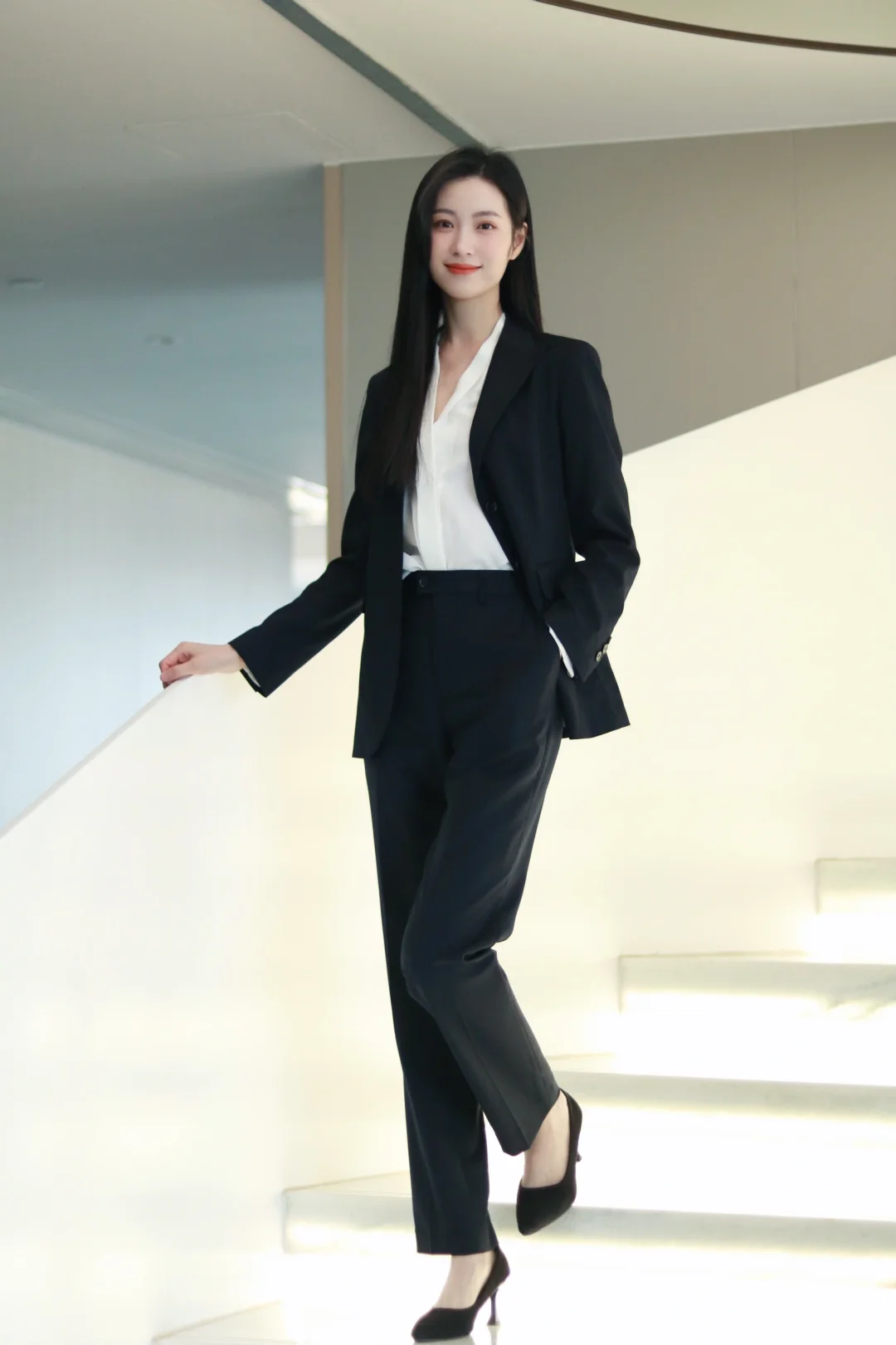 面试穿搭｜优雅干练职场女孩