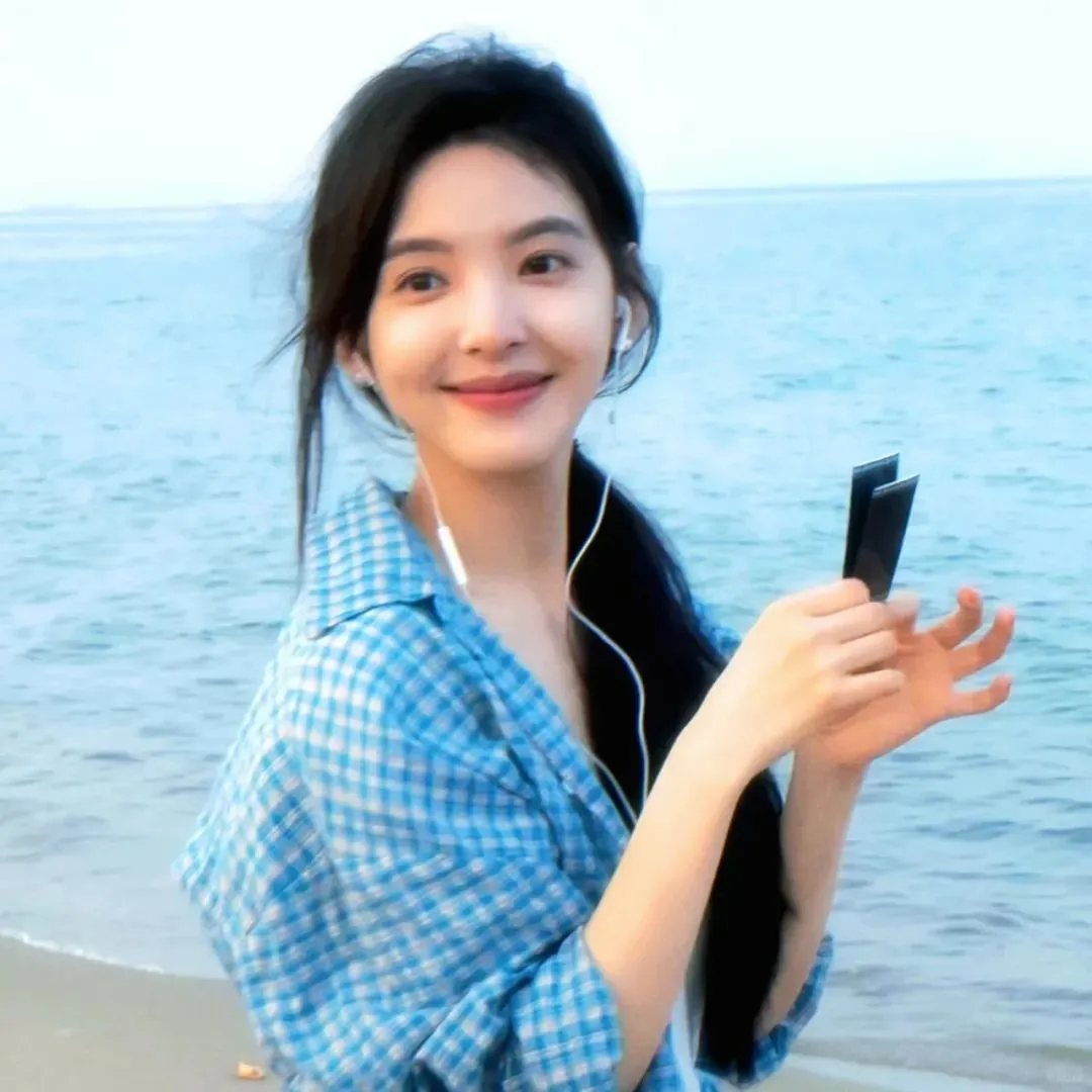 原来美女都长这样的呀😍