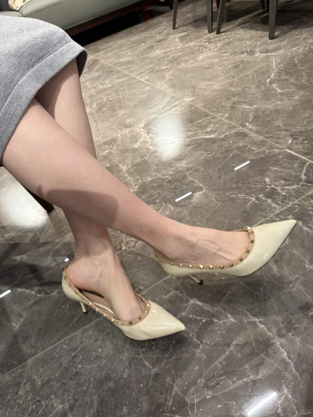 终于等到春天穿白色高跟鞋啦👠