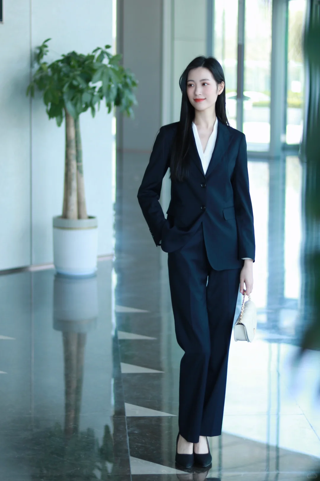 面试穿搭｜优雅干练职场女孩