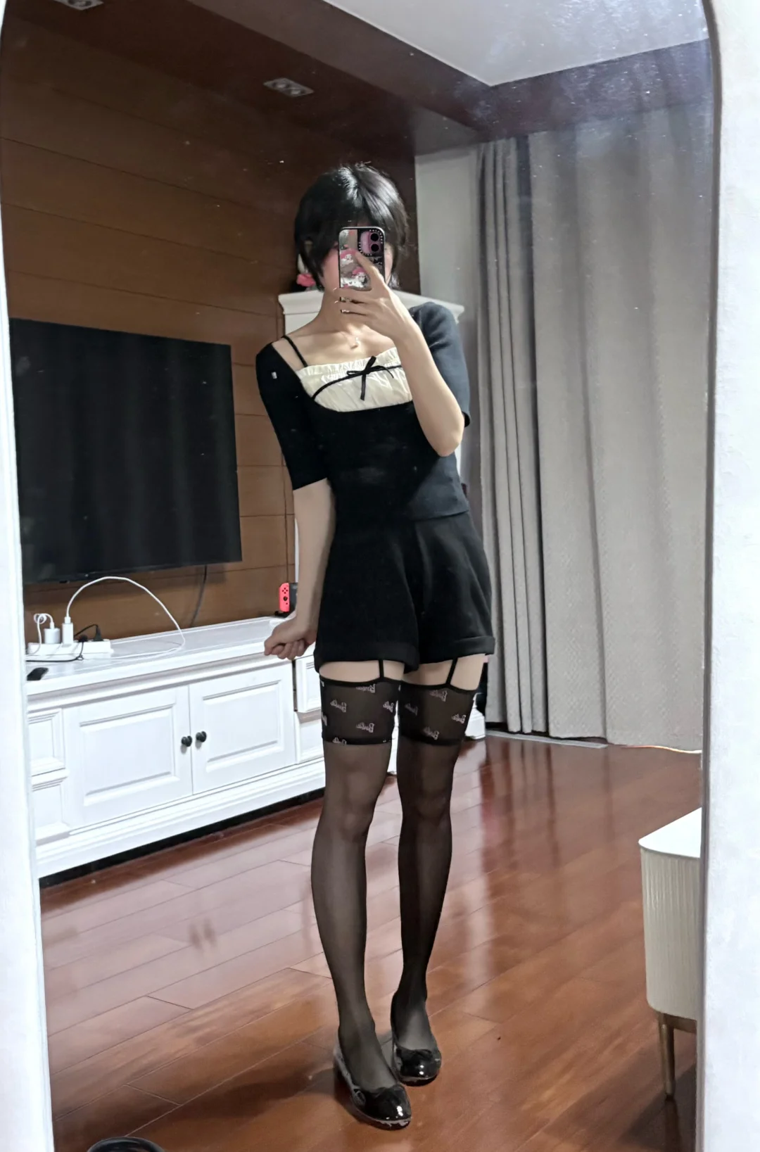 姐姐的吊带袜+黑丝特别萌