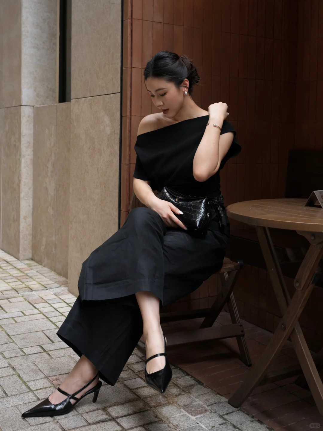微胖中女夏日优雅黑色系