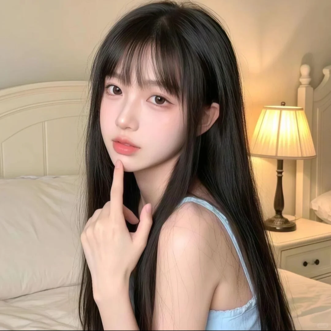 𝙒𝙚𝘾𝙝𝙖𝙩｜甜甜的的女生头像