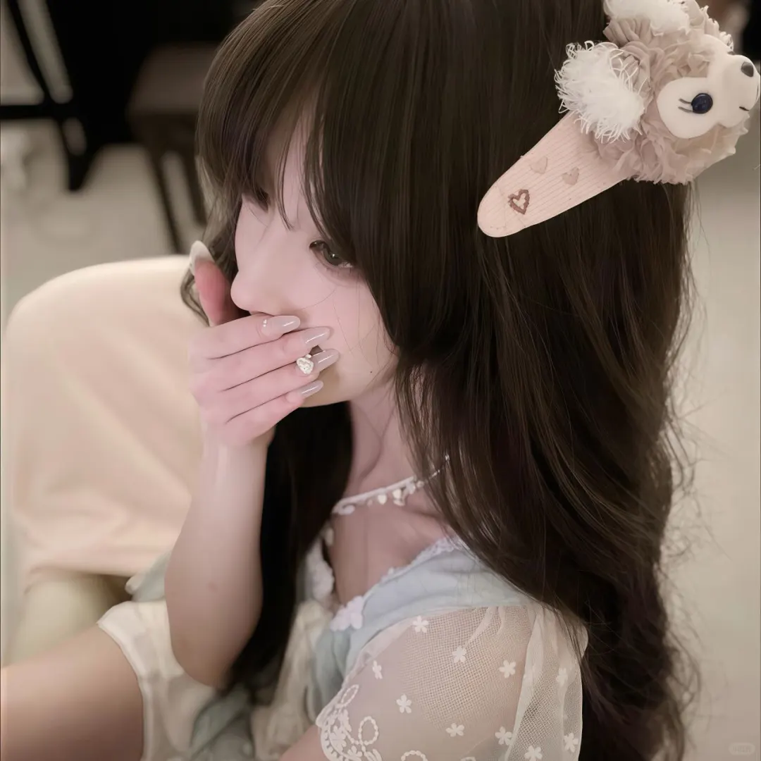 Share🕸ins风女生头像
