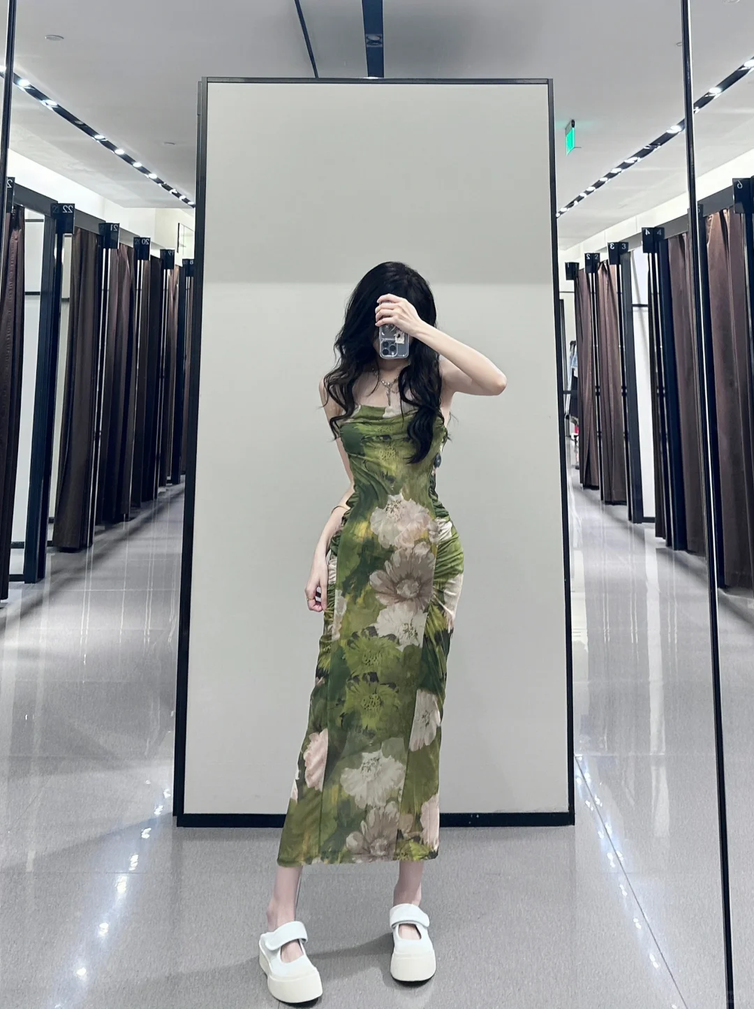 Zara你别太离谱了…好多漂亮裙子合集！
