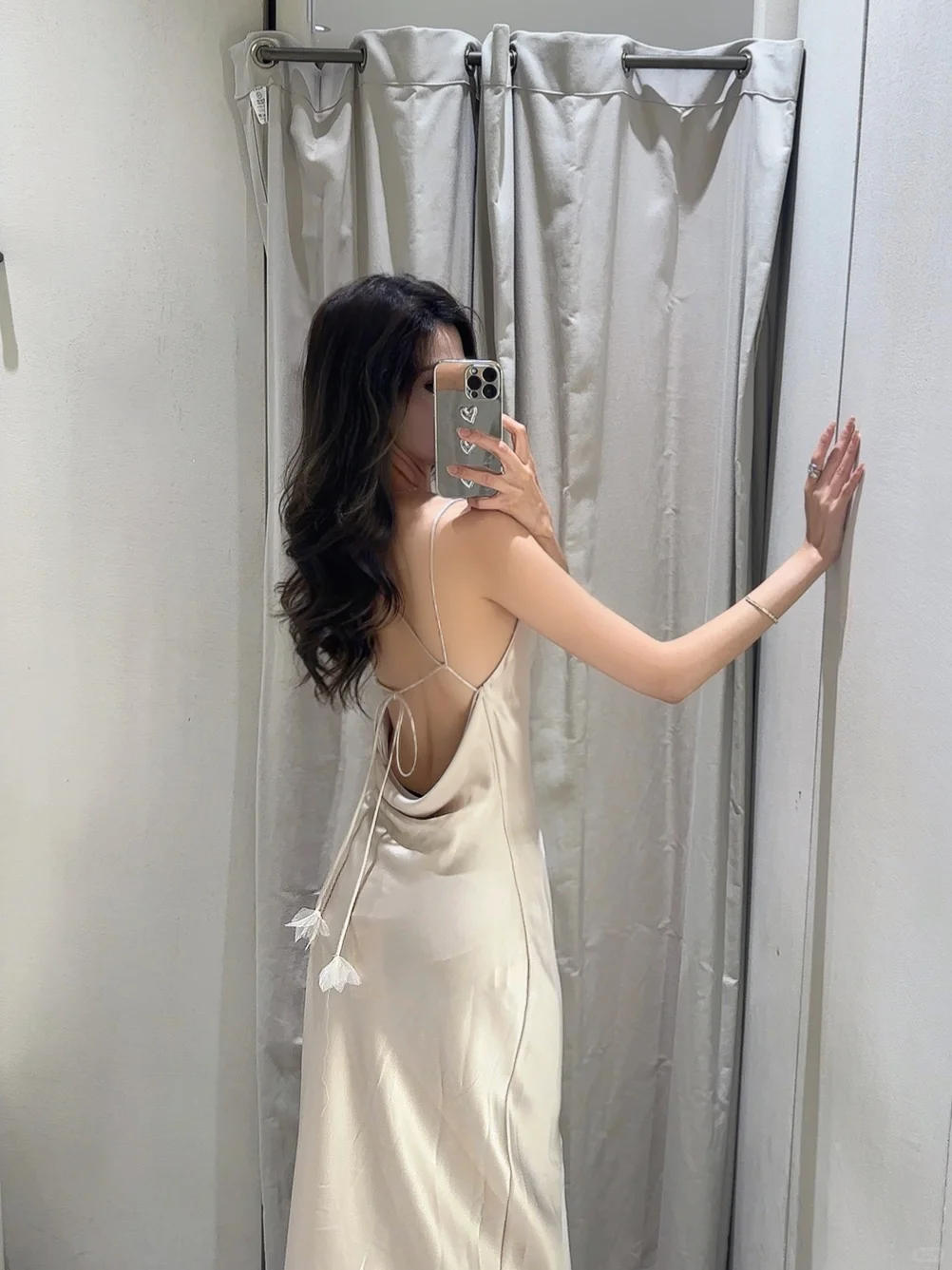 zara 你的羽毛裙🪶也太仙了吧..