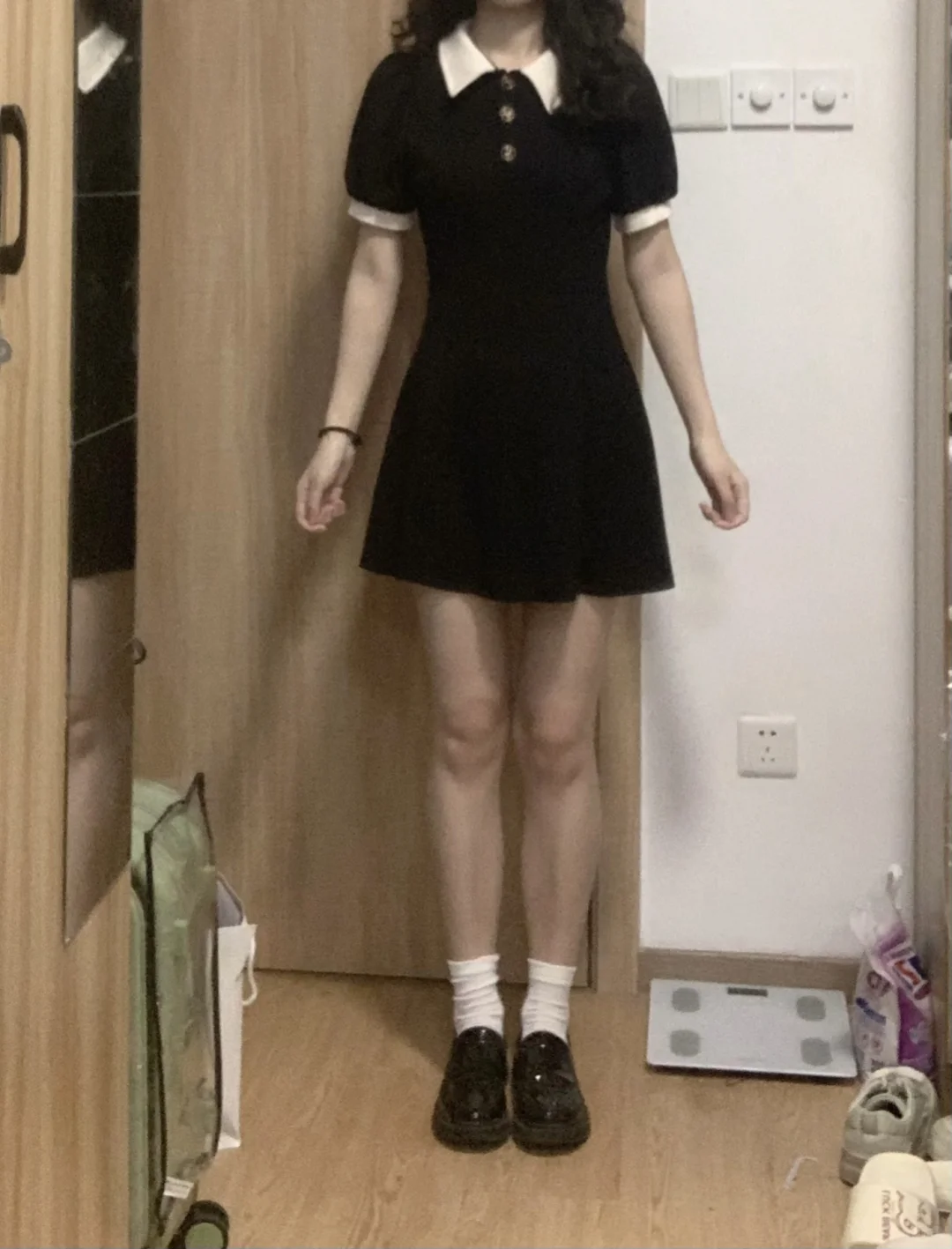 夏天怎么能少得了小黑裙～