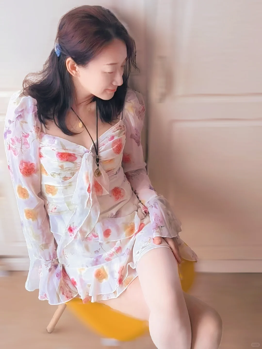 裸色高跟鞋👠总能更好突显温柔小女人