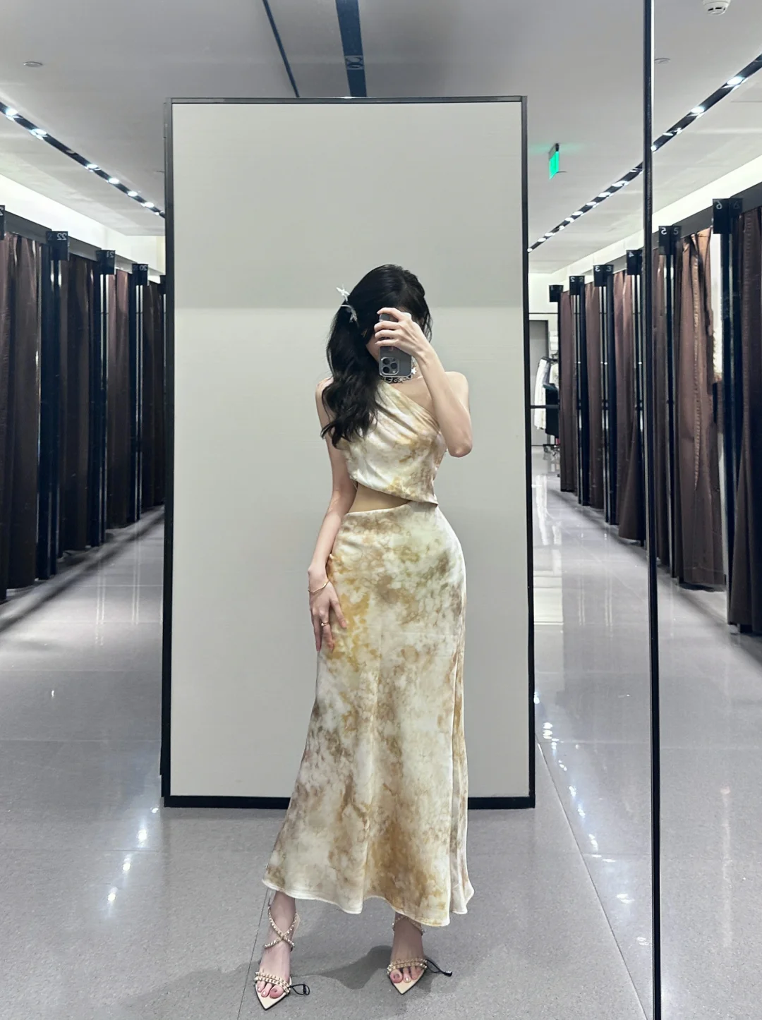 Zara你别太离谱了…好多漂亮裙子合集！